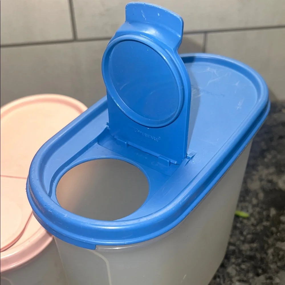 Tupperware Set of 3 Modular mates with Blue and Pink Lids. Dry goods. Stackable